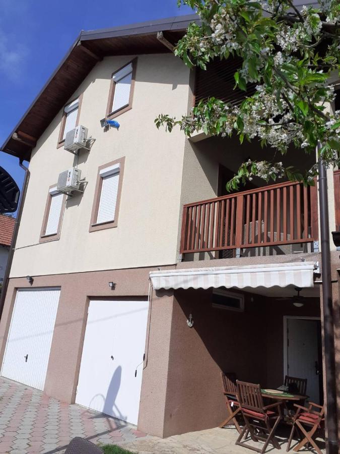 Home Away From Home Ilidža Exterior foto